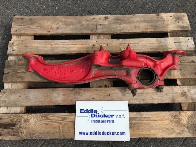DAF - 1896602-1883825 LUCHTGEVEERD JUK RECHTS CF/XF EURO 6 (MORE PIECES IN STOCK) afbeelding 1