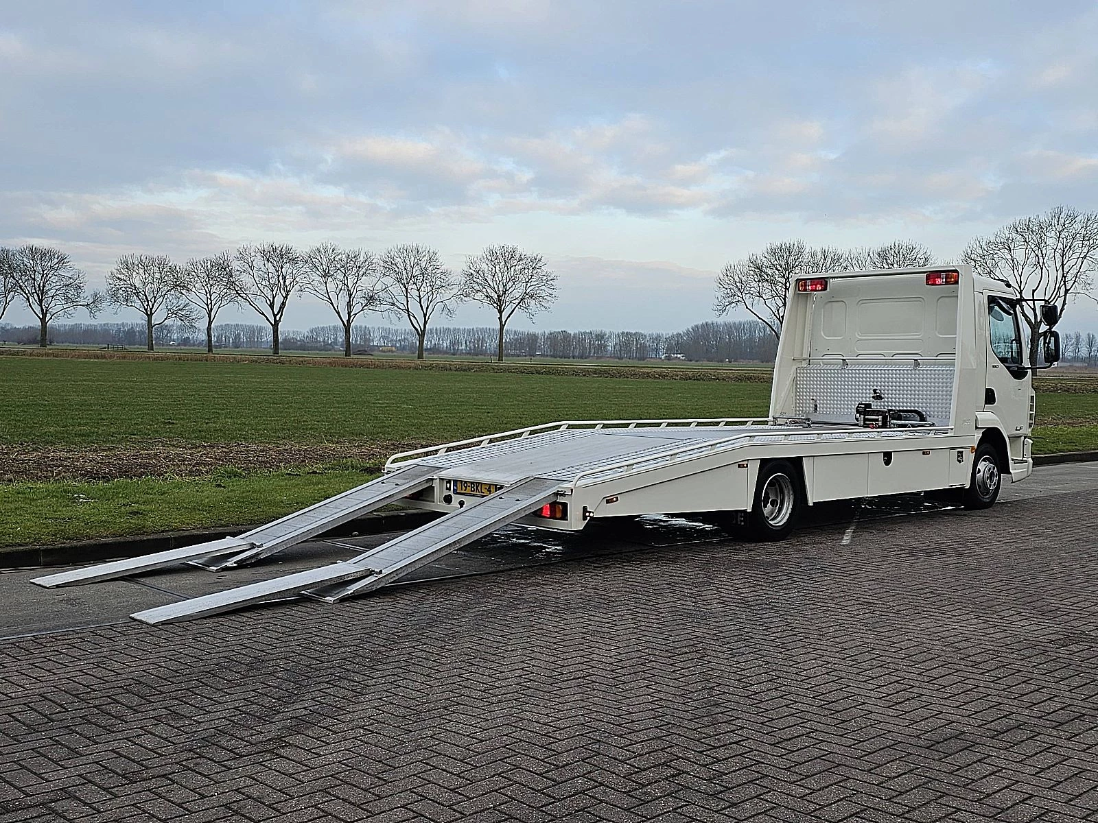 DAF 2018 - LF 180 image 3