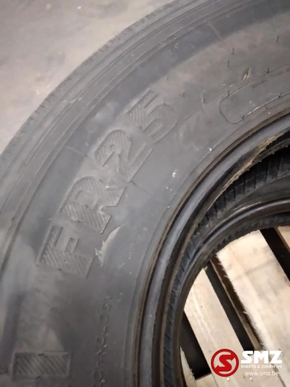 Pirelli - Occ vrachtwagenband Pirelli FR25 315/80R22.5 obrázek 4