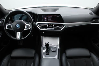 BMW 3 Series 2022 - Touring 330e High Executive M-SPORT SHADOW PANORAMADAK MEMORY 360-CAMERA KEY-LESS CARPLAY TREKHAAK image 2 miniature