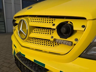 Mercedes-Benz Sprinter 2015 - 519CDI Special Ambulance Laadklep Automaat Airco Cruisecontrol V6 immagine 24
