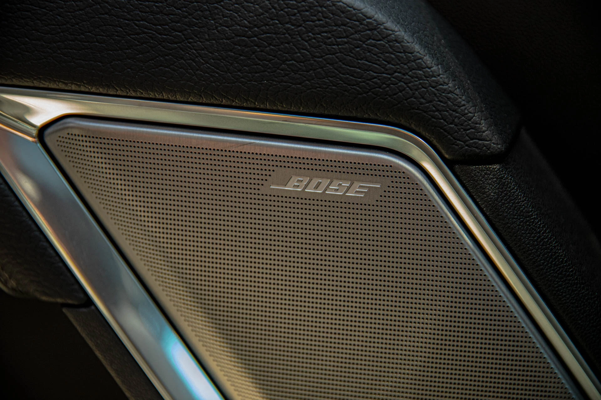 GMC Sierra 2024 - Denali 6.2L V8 afbeelding 23
