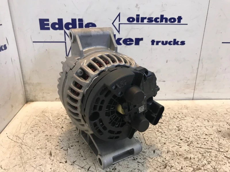 DAF 2022 - 2022545 DYNAMO 28V-80A (ALS NIEUW) imagen 4