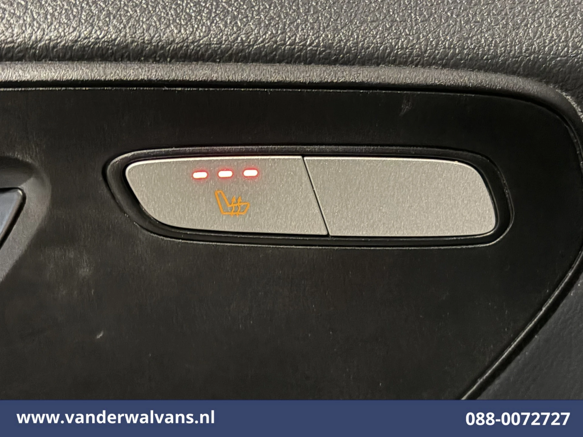 Mercedes-Benz Vito 2020 - 116 CDI 164pk L2H1 Euro6 Airco | 3-Zits | Camera | Navigatie | Cruisecontrol | Stoelverwarming immagine 7