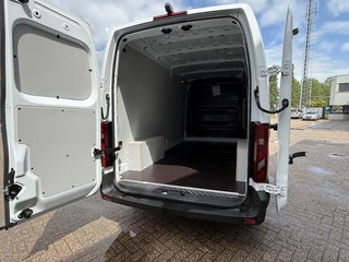 Renault Master 2026 - Red Edition E-Tech L3H2 VOORRAAD/ 270gr. DEUREN/ BETIMMERING obrazek 33