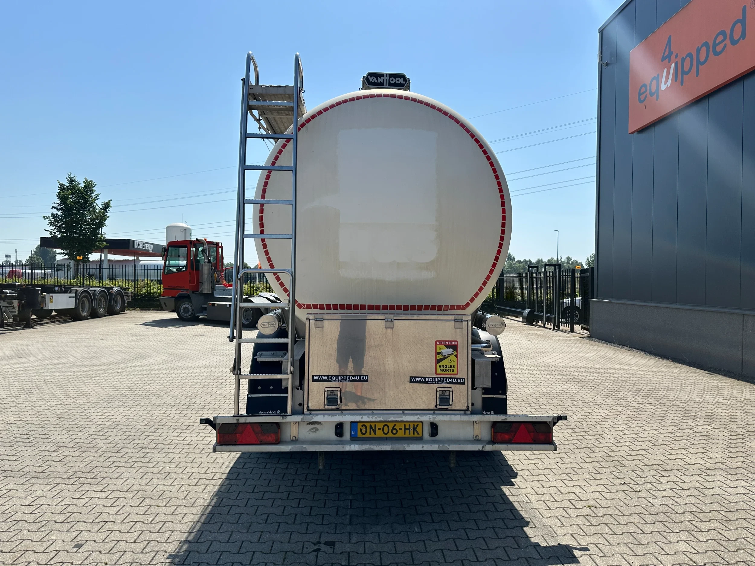 Van Hool 2014 - FOOD / LEBENSMITTEL / empty weight: 5.860kg / 29.500L / 1-comp.+ 1 baffel / discbrakes / NL / APK: 05/2027 afbeelding 4