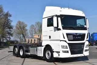 MAN TGX 2017 - 26.460 6x2*4 - BDF - HYDRAULIC SYSTEM - ADR FL - NEW TACHO - FULL AIR - RETARDER - 354 TKM - WHEELBASE 450 CM - PTO - GOOD CONDITION - изображение 2