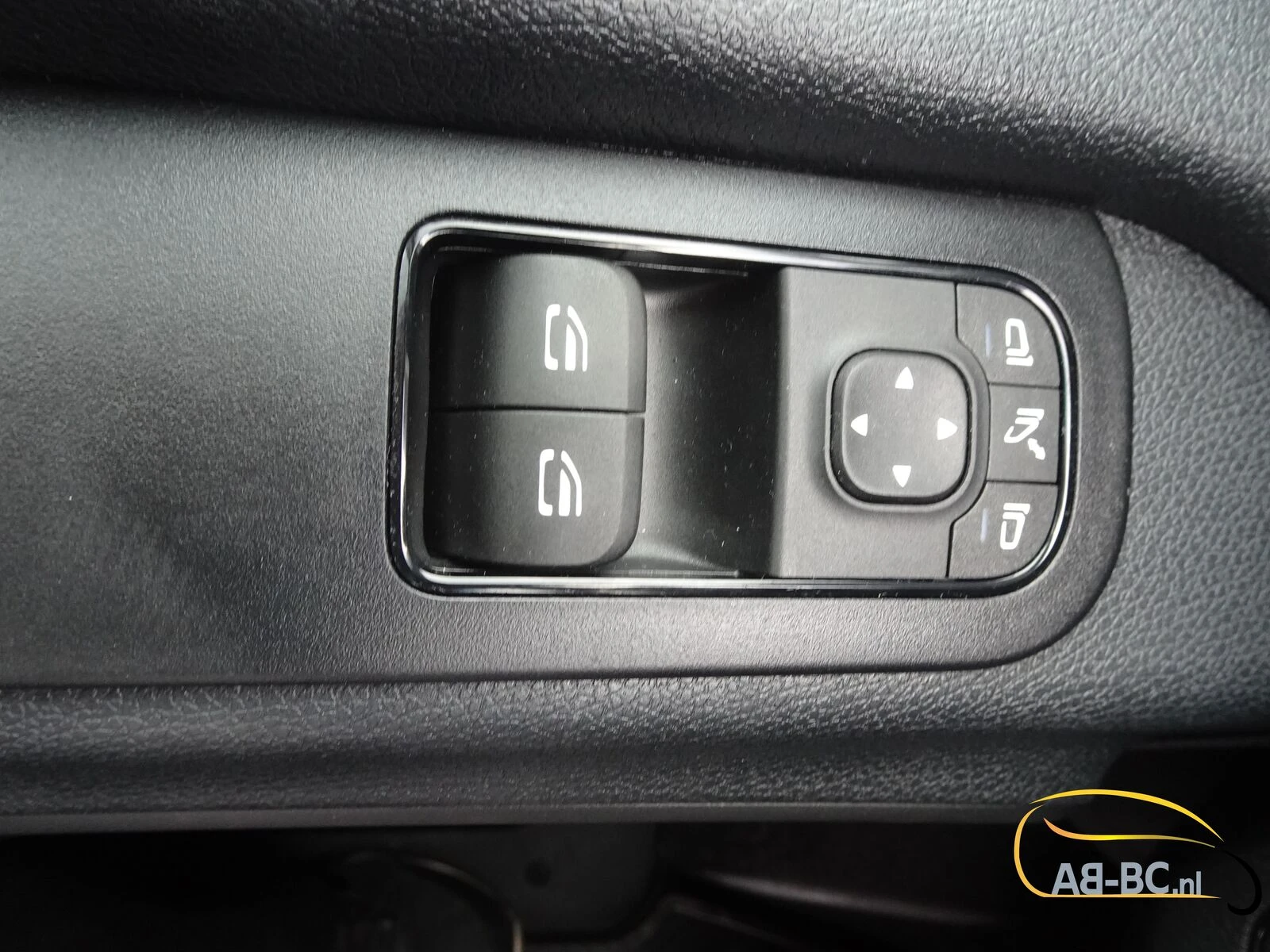 Mercedes-Benz eSprinter - 17 Seats Electric Range: 465 km Bild 51