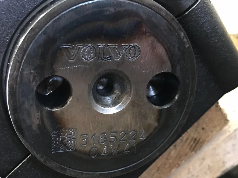 Volvo - 3165224 CAMSHAFT D12 C/D VEB obrázek 5