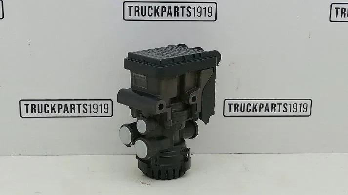 Knorr-Bremse - Brake System Vooras EBS modulator MAN imagem 1