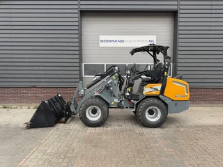 Giant G2700 HD+ minishovel 2025 €475 LEASE 2025 Bild 3 Miniaturansicht