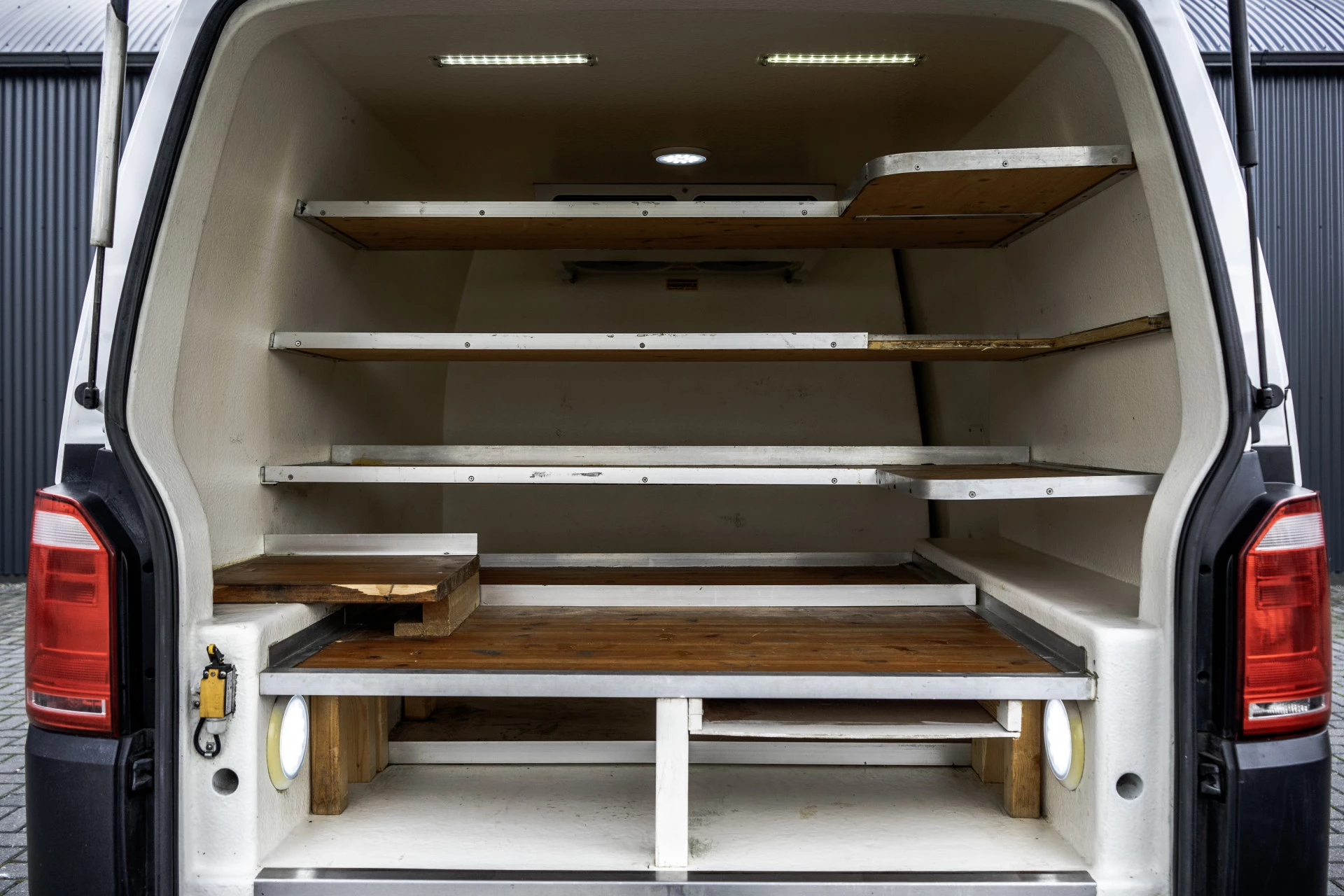 Volkswagen Transporter 2018 - T6 2.0 TDI L1H1 | Koelwagen | Dag en nachtkoeling | 3-Zits | Cruise | Airco | Euro 6 obrázek 10