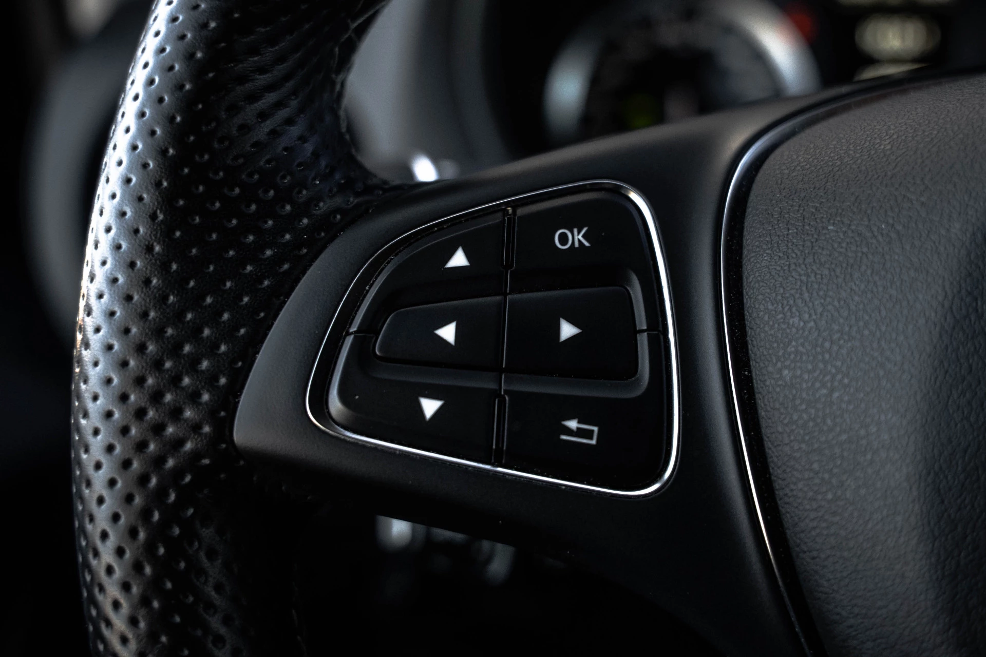 Mercedes-Benz Vito 2022 - 119 CDI L3H1 | ILS | Automaat | Camera | Carplay | PDC | Zijschuifdeur L+R | Trekhaak obrázek 16