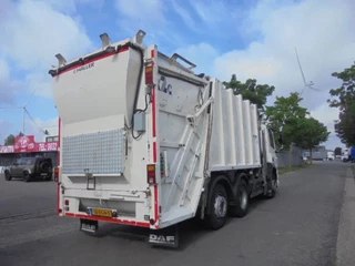 DAF CF 290 2015 - 6X2 NL TRUCK image 4