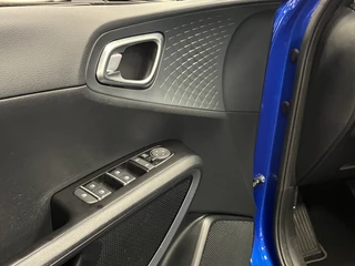Kia e-Soul 2023 - ExecutiveLine 64kWh 204PK Automaat | Leder | Navigatie | Head-Up display | Schuifdak | Trekhaak | Harman Kardon Audio изображение 53