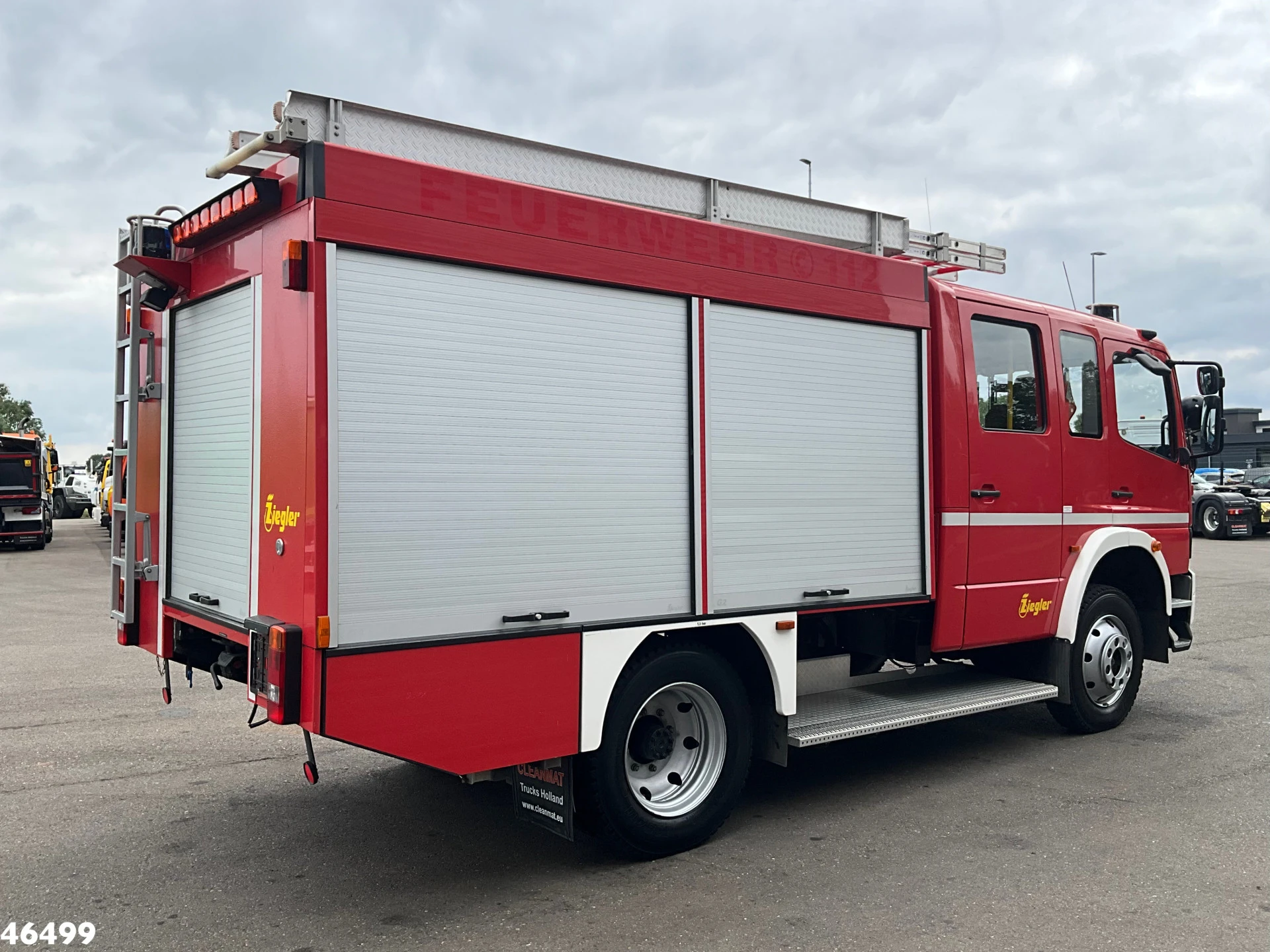 Mercedes-Benz Atego 2002 - 918 4x4 ZIEGLER Brandweer / materiaalwagen Just 17.693 km! afbeelding 9