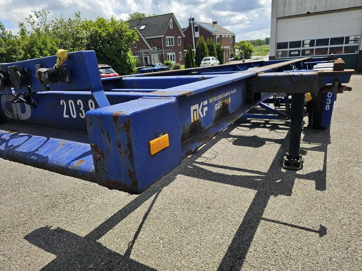 MKF METALLBAU CS 20 -20 FOOT- CONTAINER CHASSIS -HEAVY DUTY- BPW DRUM -STEEL SUSPENSION- GOOD QUALITY. 2006 obrázek 25