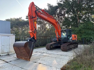 Hitachi Zaxis 2014 - ZX290LC-5B incl Leica system only 9743 hours! 2014 year afbeelding 2 miniatuur