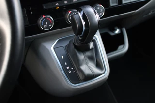 Volkswagen Transporter 2021 - 2.0 TDI L2H1 28 Bulli 150pk - 20 Inch - Camera - Trekhaak - Leder - ACC - LED - Rijklaar immagine 35