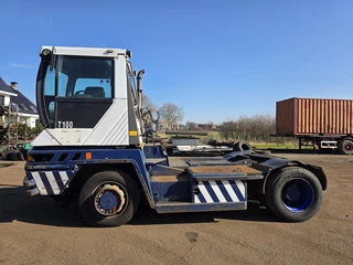 Terberg RT 282 | 4X4 |TURNING CHAIR| AUTOMATIC GEAR|25885 HOURS. 2008 - N/A obrazek 2