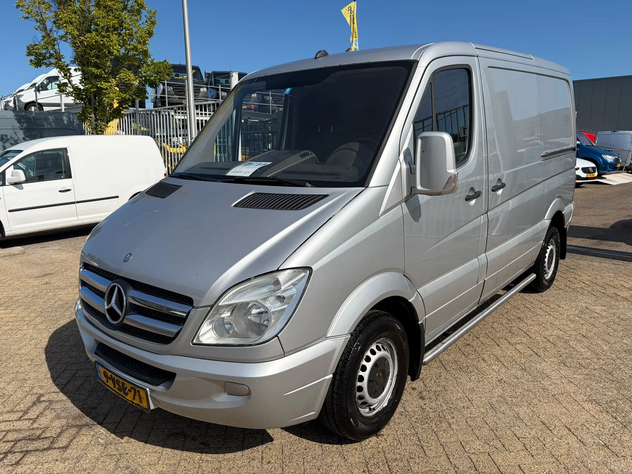 Mercedes-Benz Sprinter 2011 - 213CDI L1H1 Airco Dubbelenschuifdeur image 1
