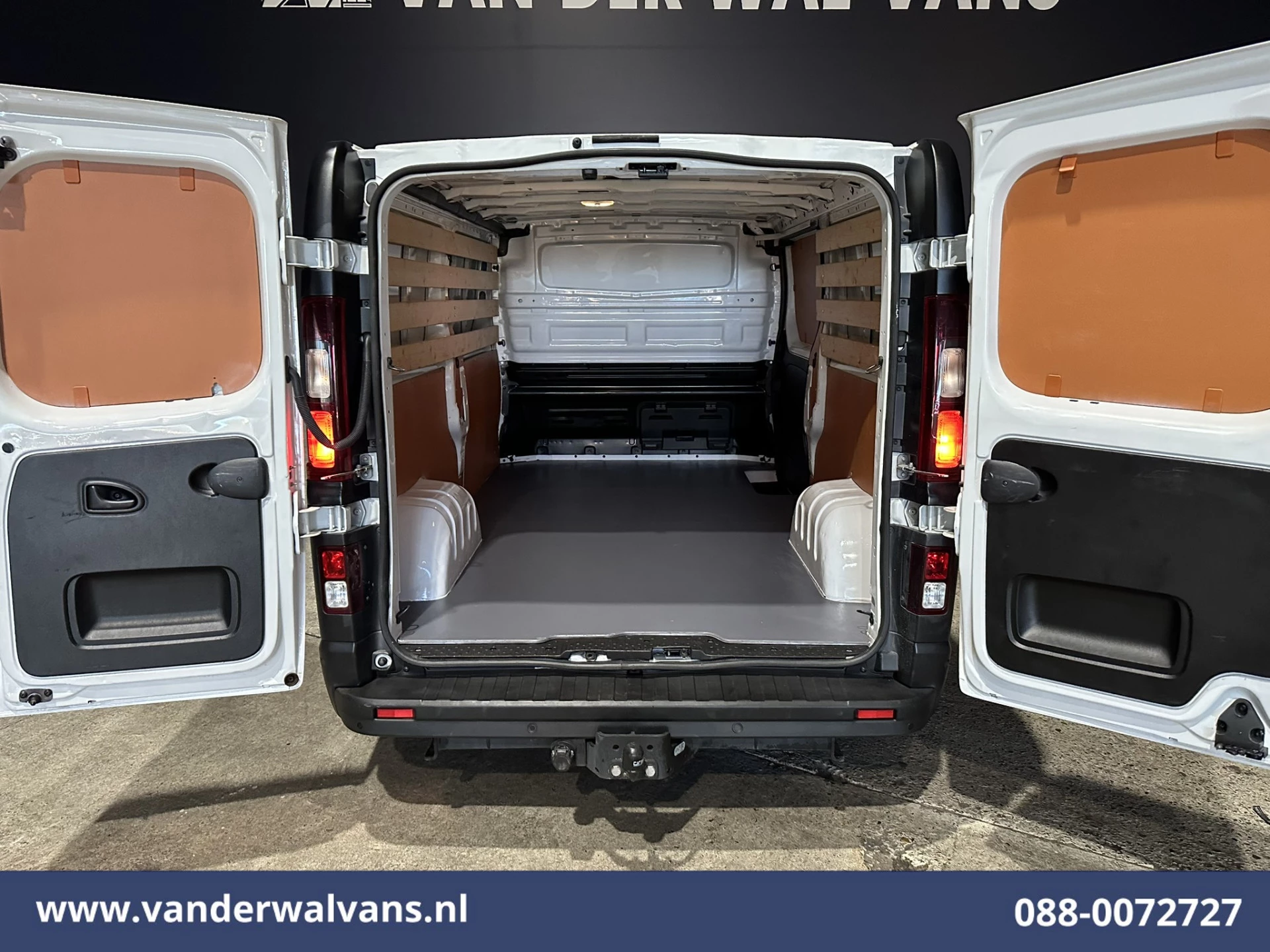 Nissan Primastar 2022 - 2.0 dCi 131pk L2H1 Euro6 Airco | LED | Cruisecontrol | 2500kg Trekhaak | Parkeersensoren image 3