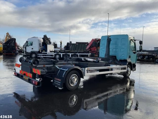 DAF LF 180 Euro 6 14 Ton haakarmsysteem Just 117.371 km! 2016 - N/A image 4