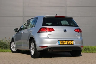 Volkswagen Golf 2016 - 1.2 TSI Highline ClimateControle Stoelverwarming Massage !!NIEUWBINNEN!! afbeelding 3 miniatuur