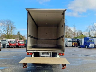 Mercedes-Benz Actros 2017 - 1833 4x2 - Bussbygg box sidedoors - Loadlift - Full air - 5.80 WB image 10