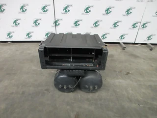 MAN - 81.41860-5408//81.41860-5398 ACCU BAK MAN TGS TGX 18.460 MODEL 2020 afbeelding 2 miniatuur
