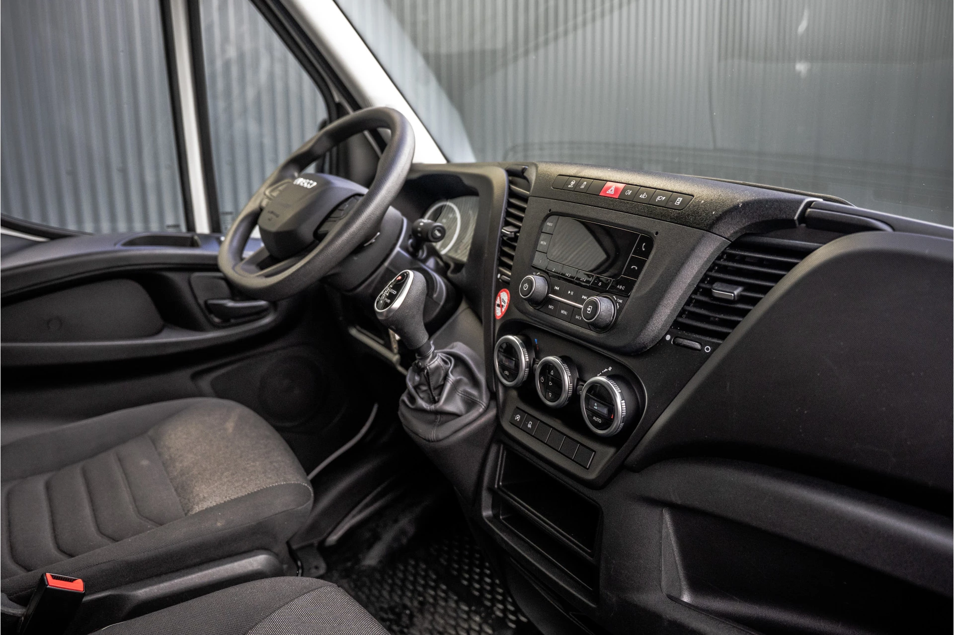 Iveco Daily 2024 - **35S16 | 160 PK | L2H2 | Automaat | 3-Zits | Climate | Airco** obrázek 2