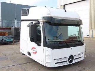 Mercedes-Benz - Body & Chassis Parts Cabine MB Actros BigSpace изображение 3 миниатюра