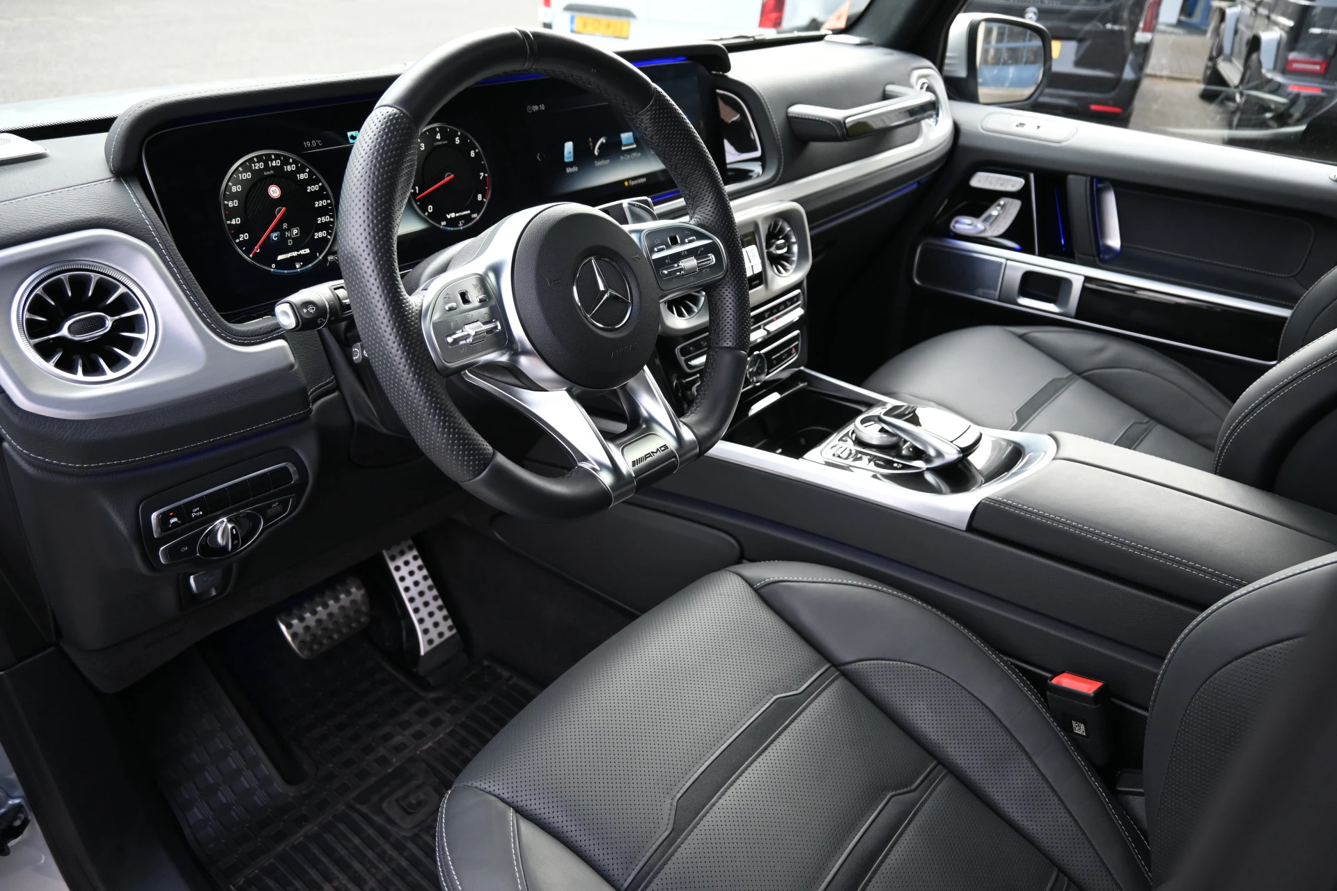 Mercedes-Benz G-Class 2024 - G 63 AMG V8 Biturbo obrázek 4