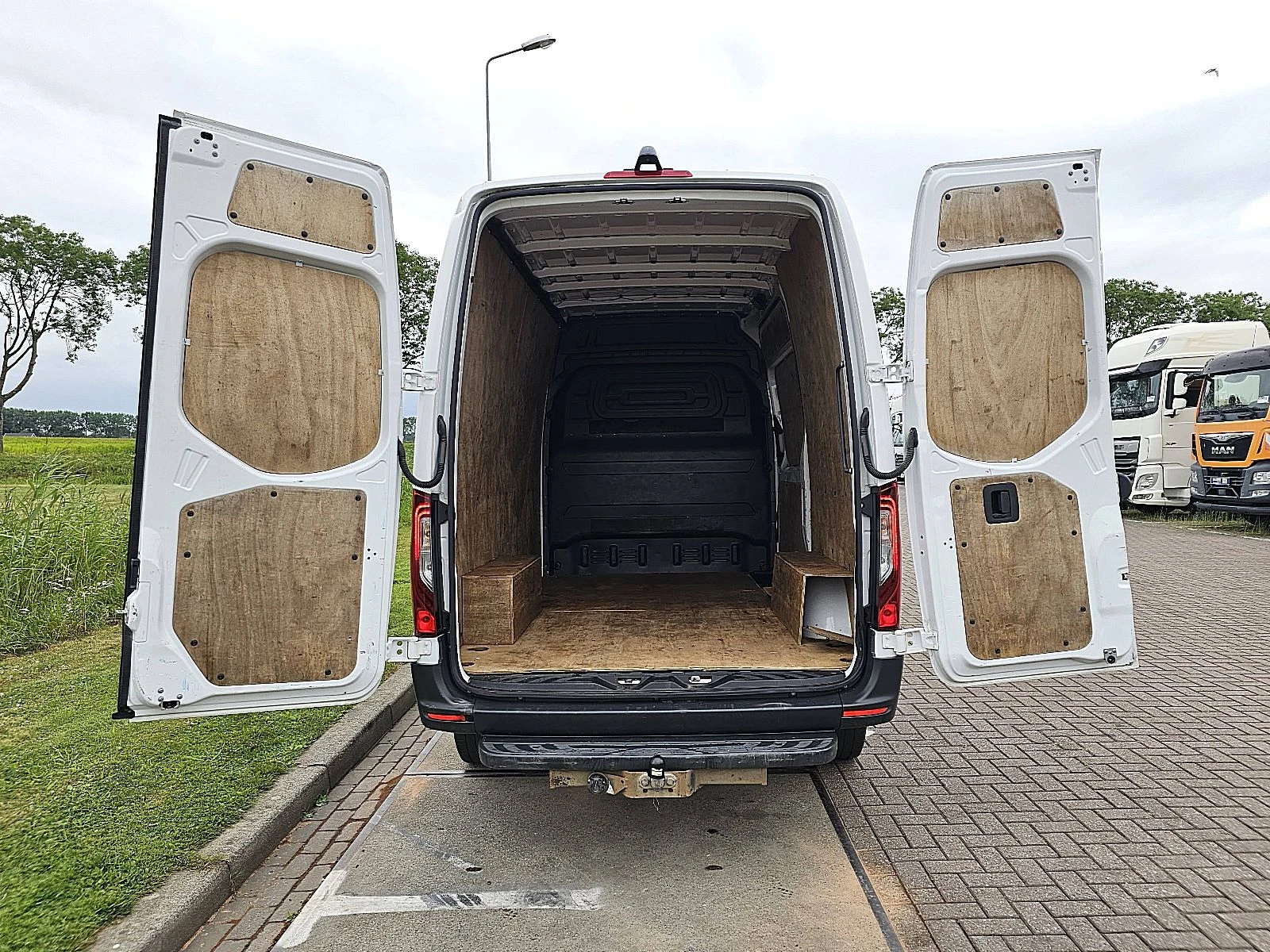 Mercedes-Benz Sprinter 2021 - 316 image 12