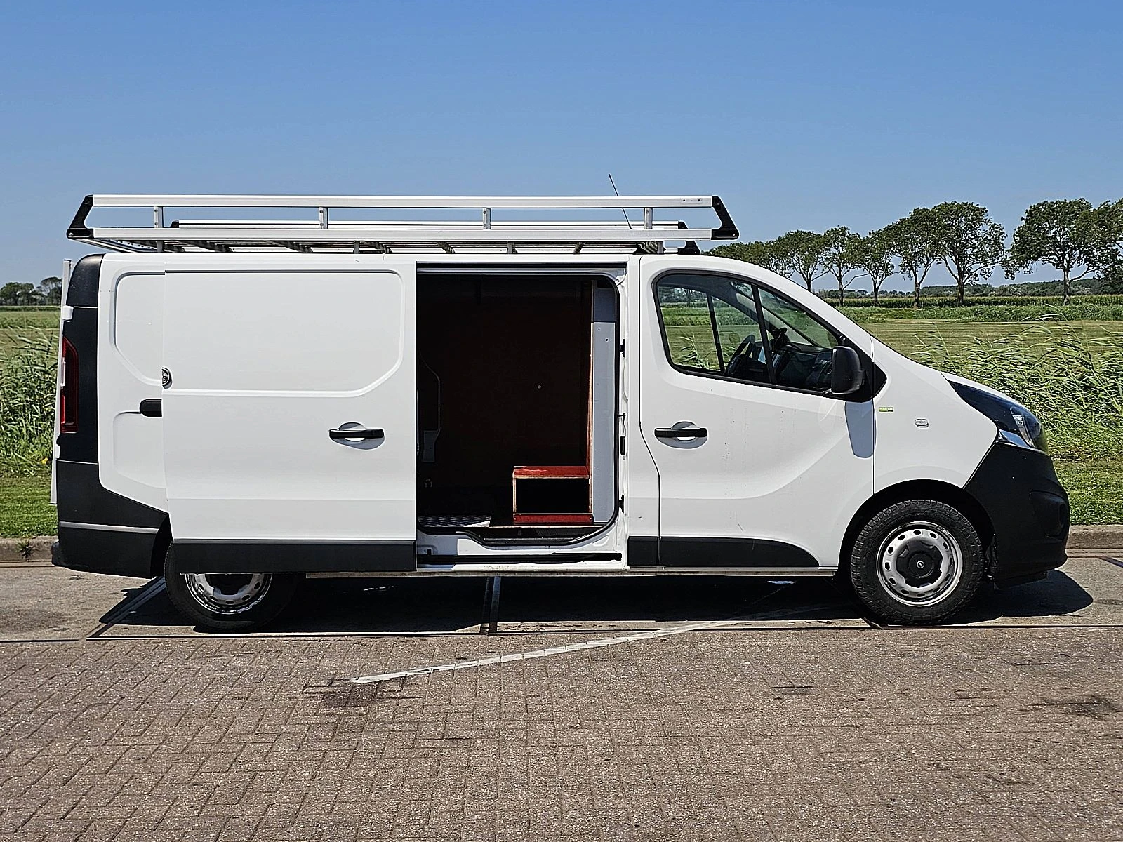 Opel Vivaro 2019 - 1.6 Bild 15