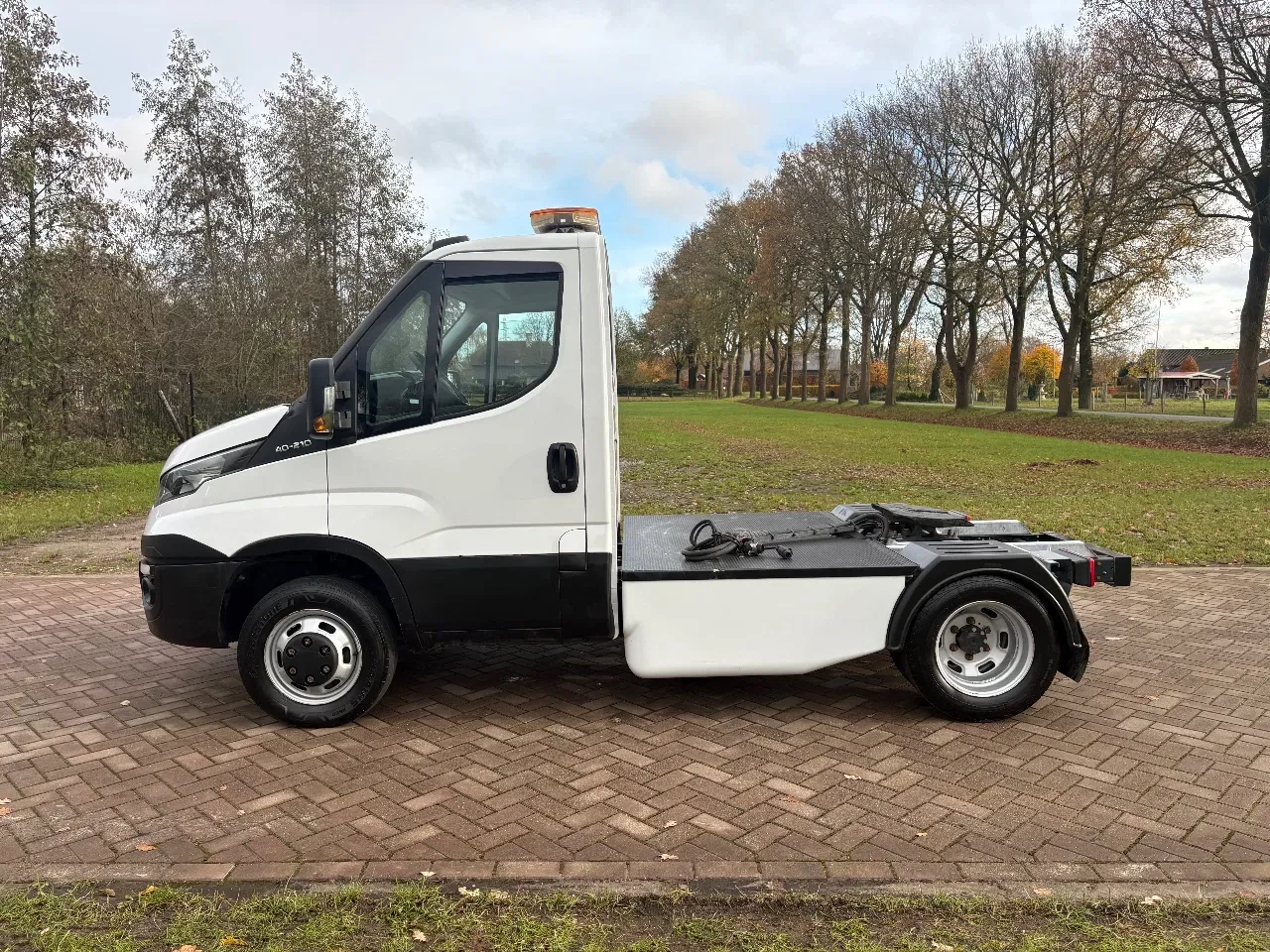 Iveco Daily 2014 - 40 C21 Be trekker 8.7 TON euro 5 luchtvering image 3