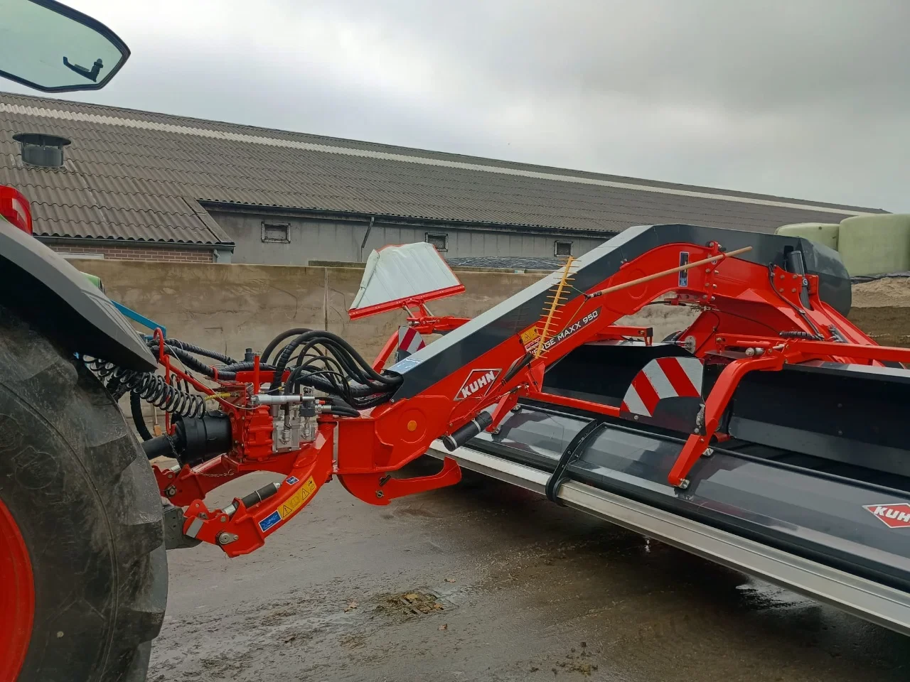 Kuhn 2020 - MERGE MAXX 950 Bandenhark afbeelding 21
