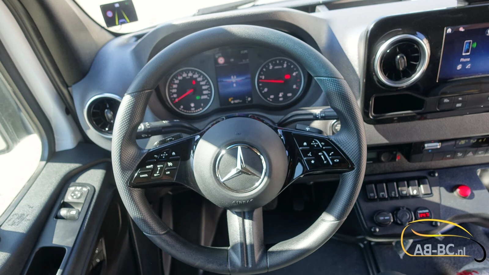 Mercedes-Benz Sprinter 2026 - Aveuro 519 CDI 21 seats EURO 6 Bild 46
