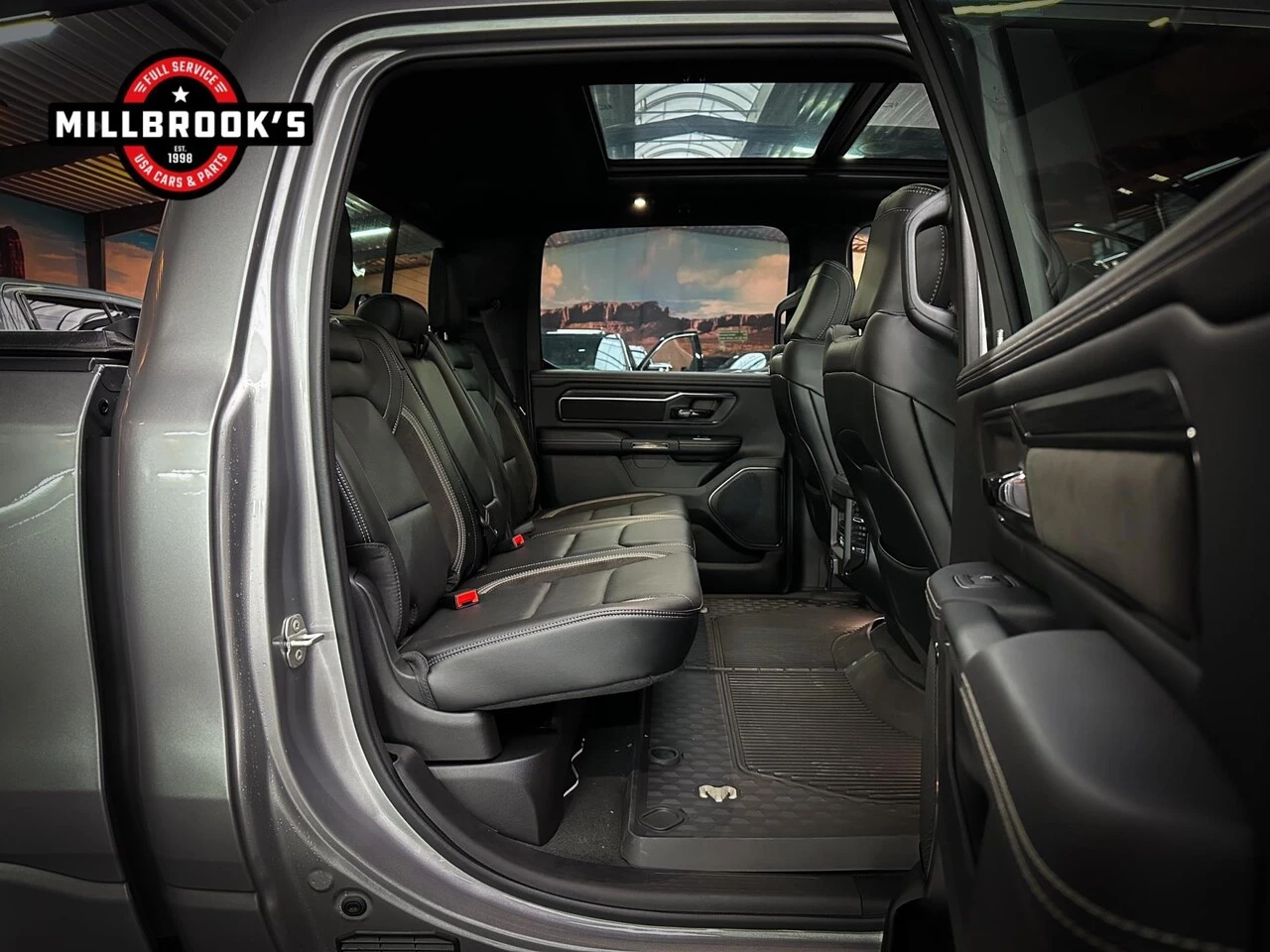 Dodge Ram 1500 2024 - 5.7 V8 4x4 Sport GT zdjęcie 21
