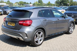 Mercedes-Benz GLA 2017 - 180 AUT7 Business Solution AMG COMAND CAMERA image 3