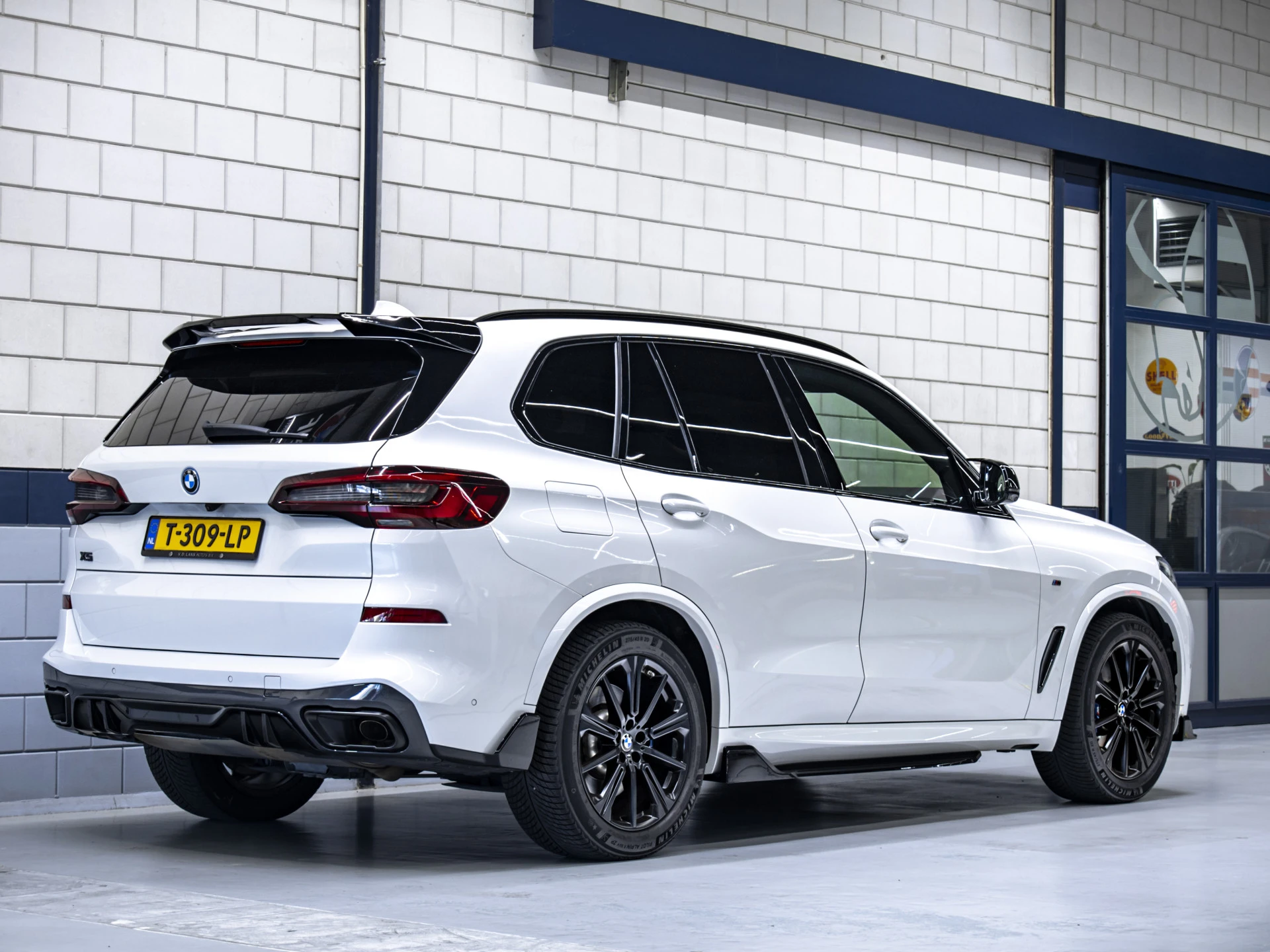 BMW X5 2022 - | xDrive45e | High Executive M-Sport Pakket afbeelding 3