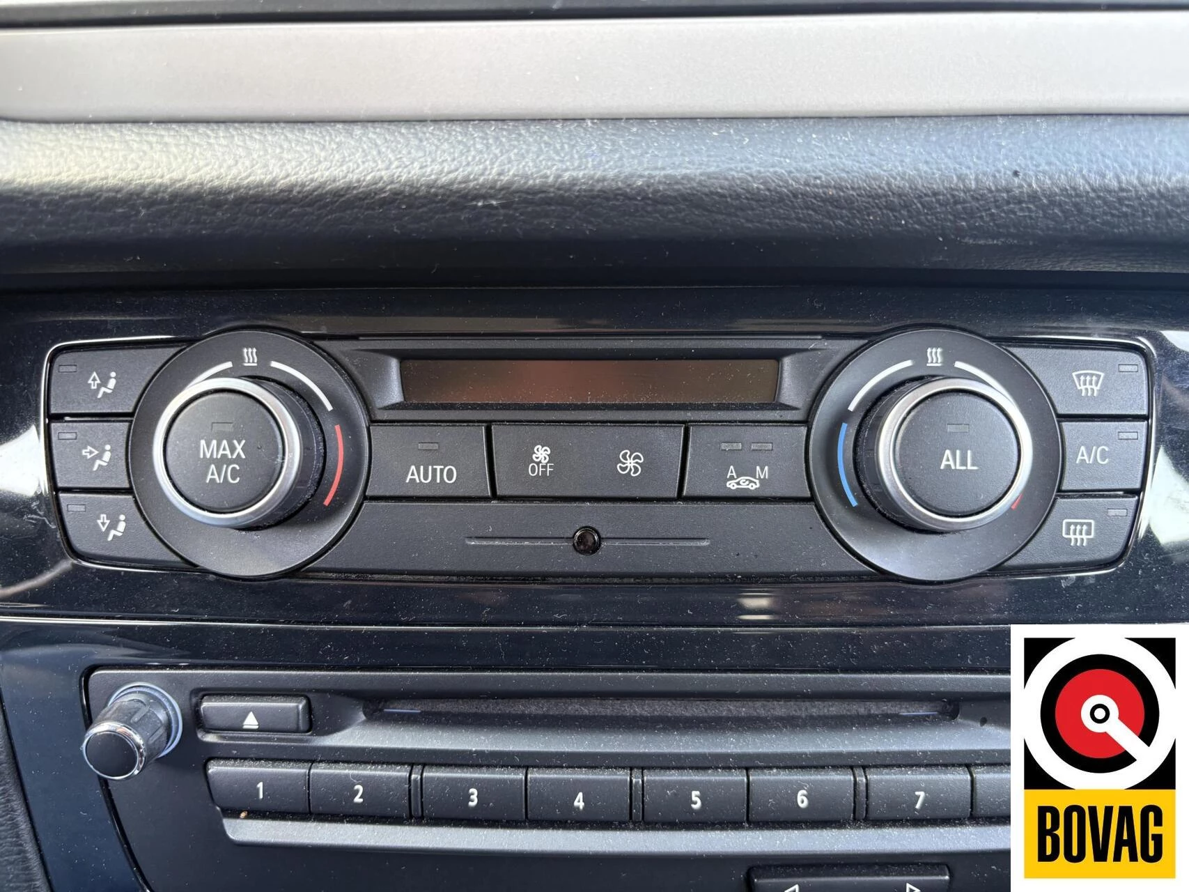 BMW X1 2015 - sDrive20i Business obrázek 11