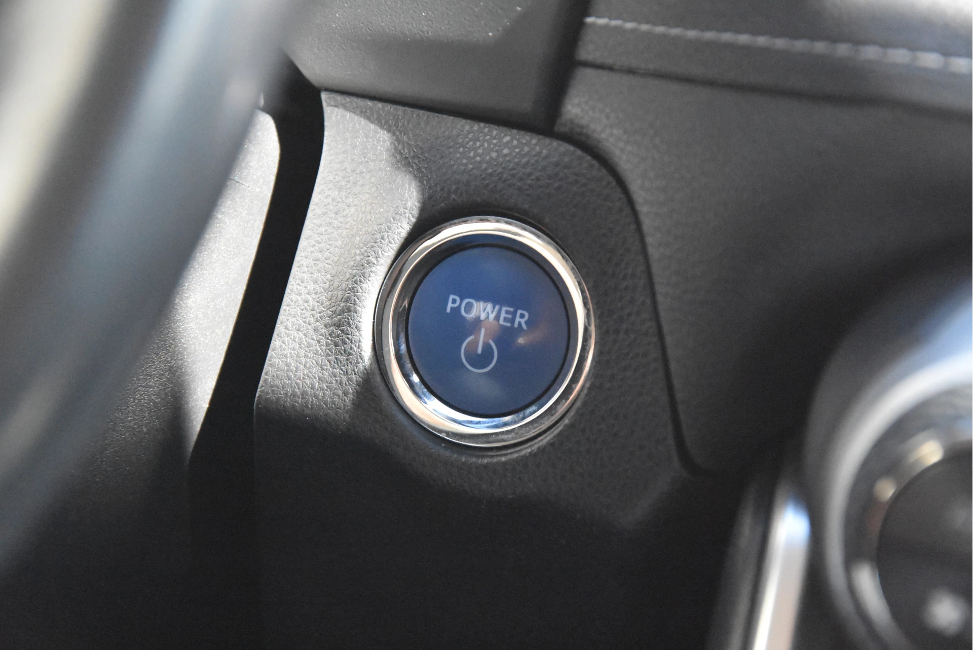 Toyota RAV4 2019 - 2.5 Hybrid Active zdjęcie 12