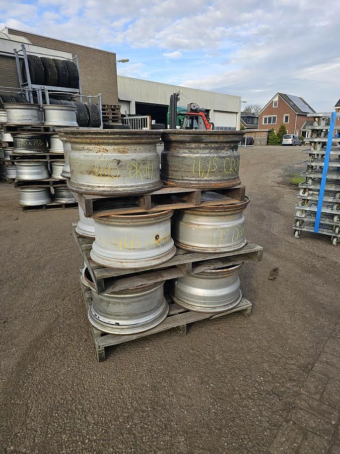 11.75 X 22.5 DRUM 2010 image 1