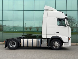 Volvo FH 2008 - 400 GLOBETROTTER XL 2x TANK ORIGINAL 887.000 KM TOP CONDITION NL TRUCK imagen 5