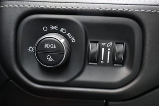 Dodge Ram 1500 2025 - NIEUW 5.7i V8 HEMI LIMITED Night Edition / NIEUW afbeelding 37