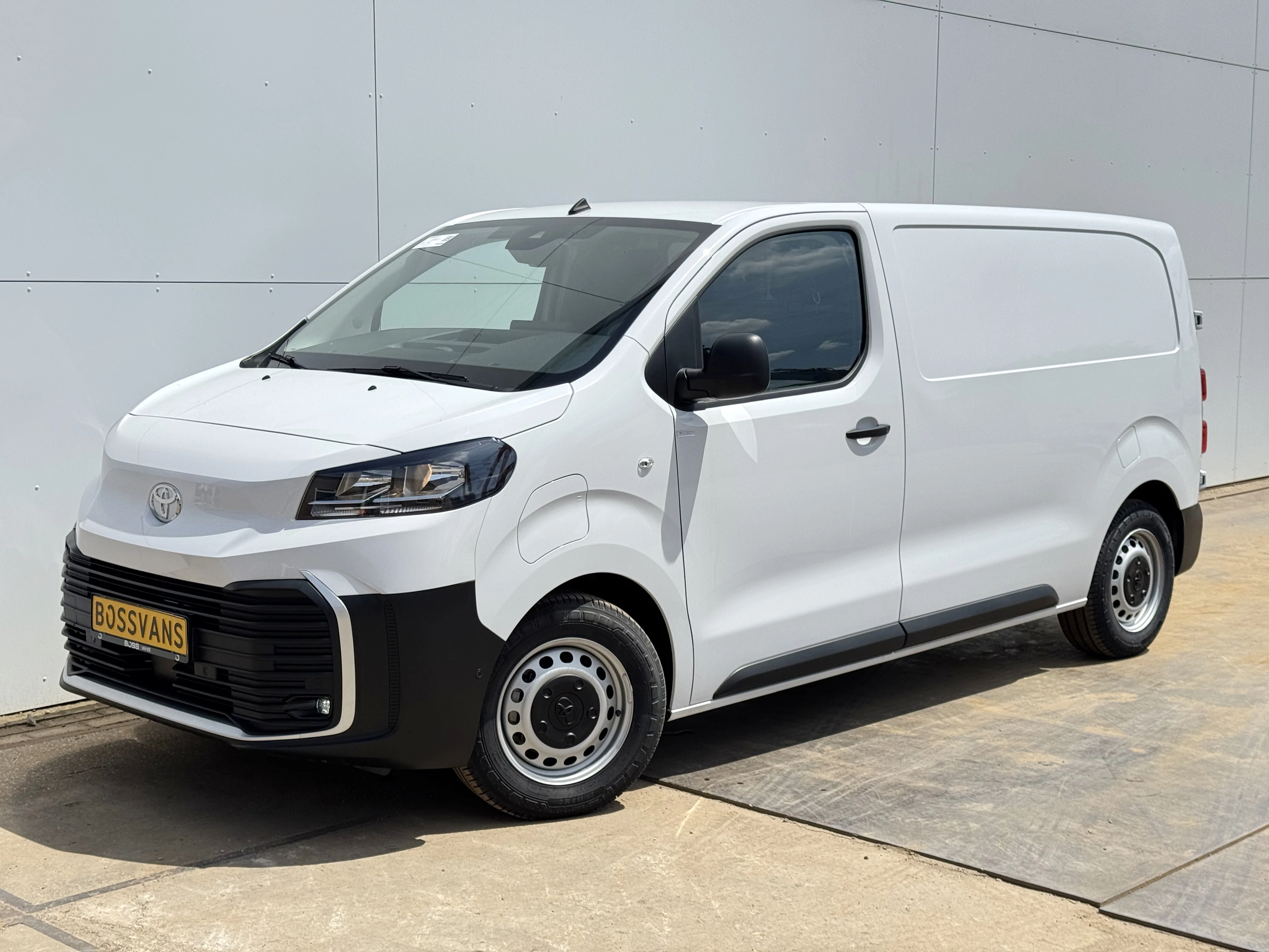 Toyota ProAce 2025 - Electric 75kWh Nieuw! Elektrisch L2 348km WLTP EV Snelladen Climate Control Cruise Control Camera Parkeersensoren v+a image 1