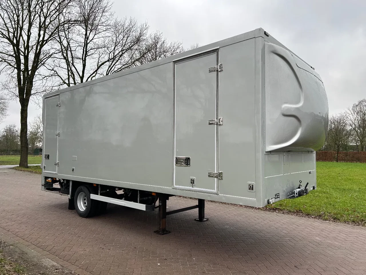 Veldhuizen 2010 - be oplegger 7.5 ton gesloten met laadklep 1000 kg изображение 1