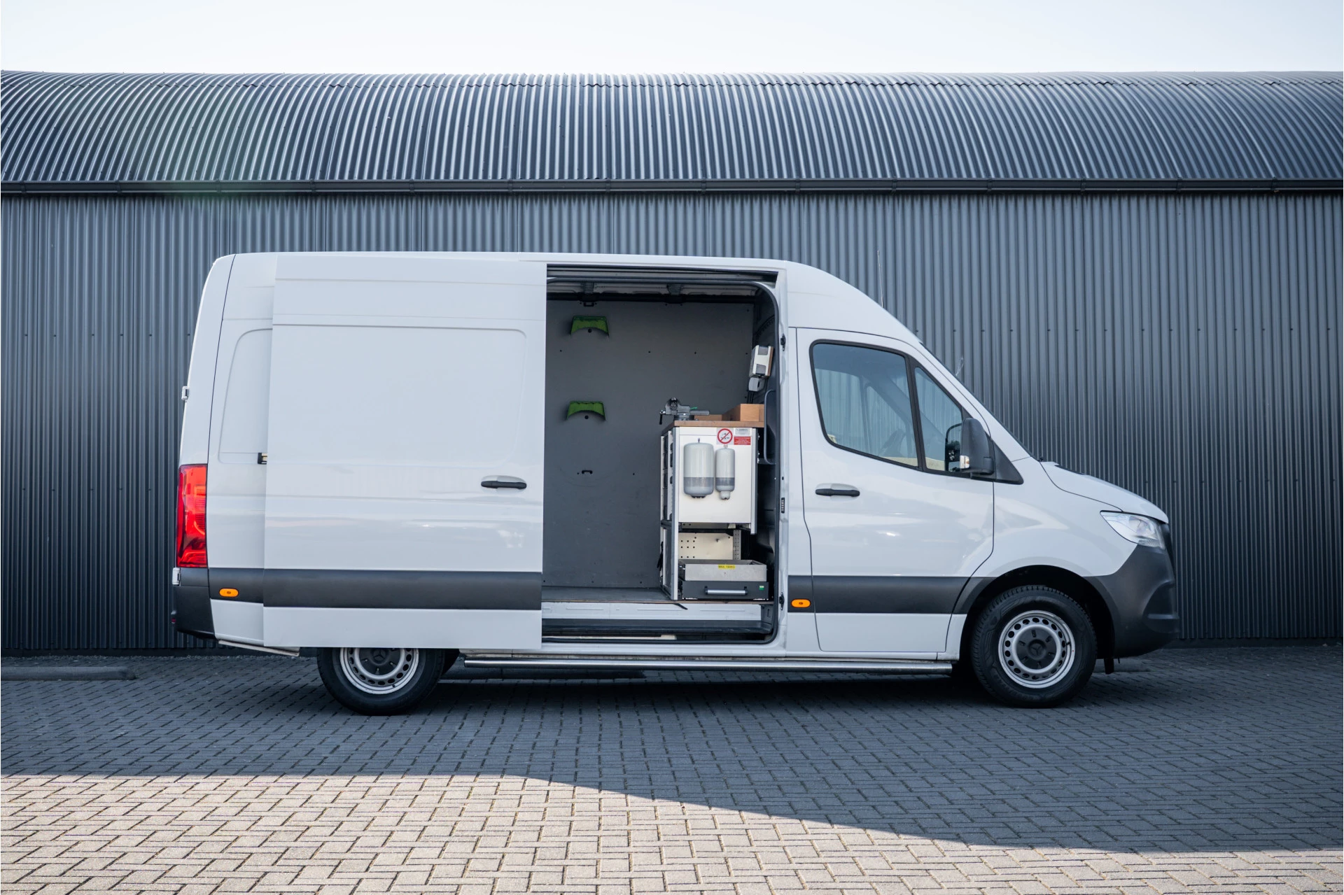 Mercedes-Benz Sprinter 2021 - 311 CDI RWD L2H2 | Volledig Ingericht | Mbux | Camera | Climatronic afbeelding 7