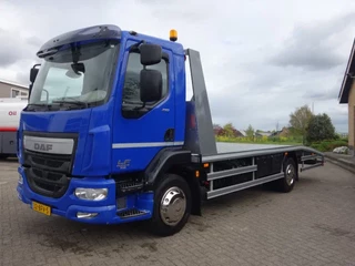 DAF LF 210 2015 - oprijlaadbak,airco te koop